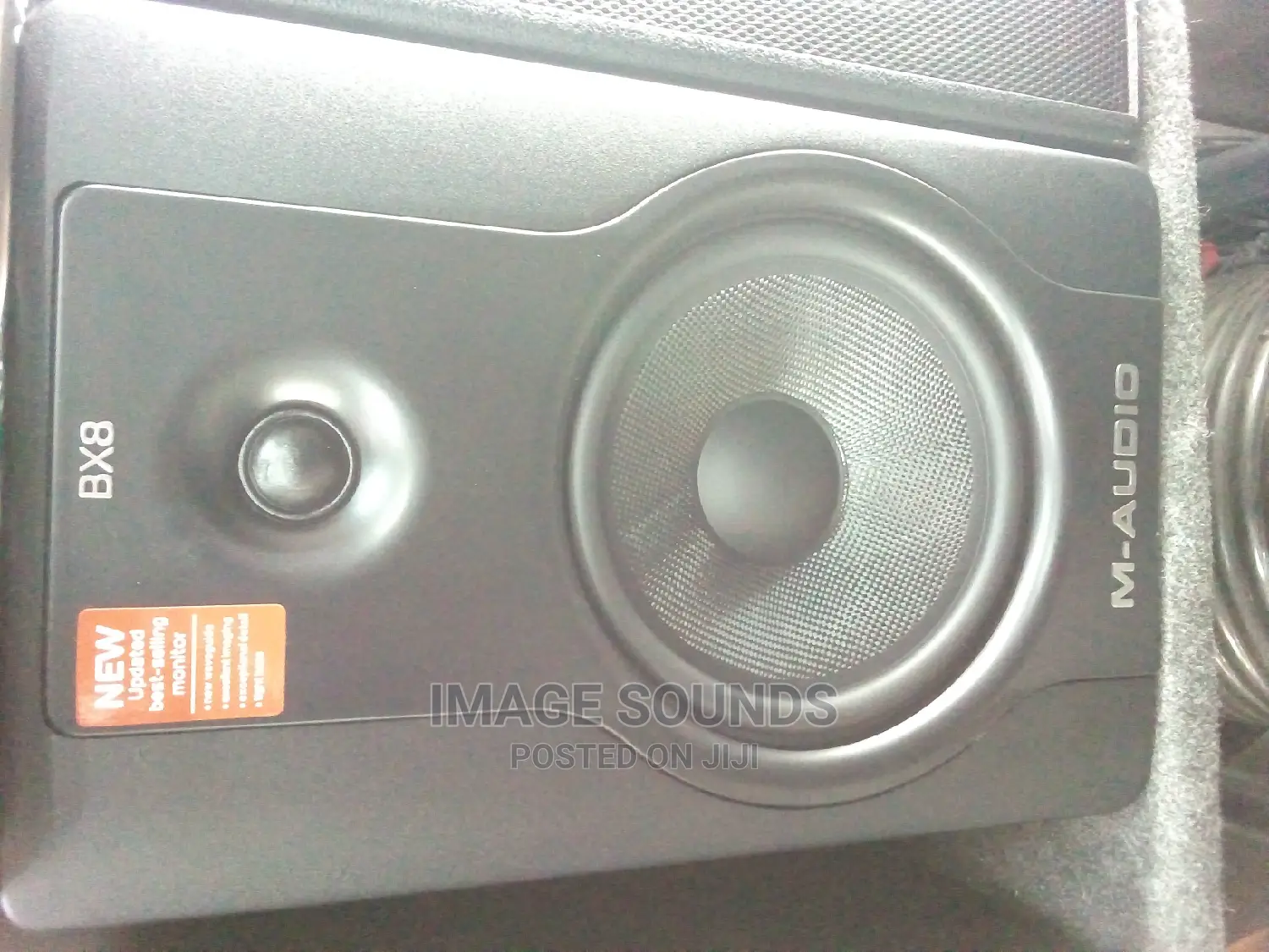 Studio Monitor- BX8