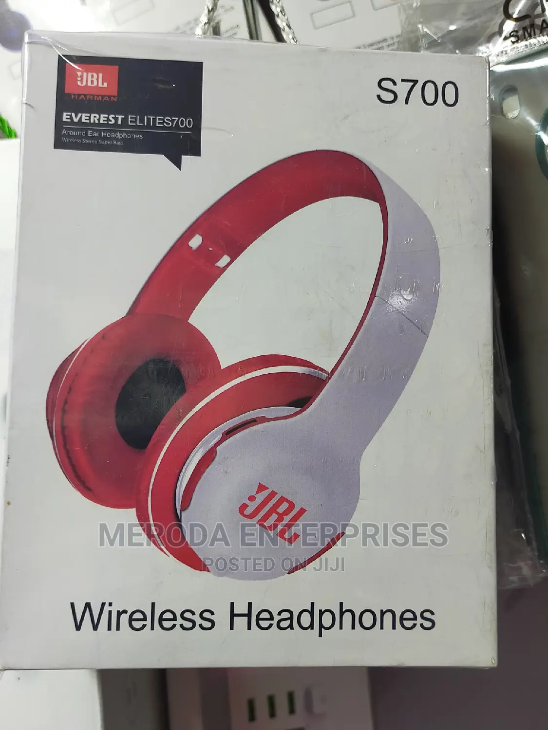 Everest Wireless Headphones