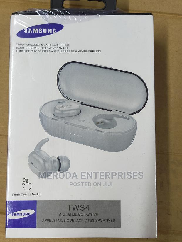 Samsung TWSA Headphones - thumbnail 3