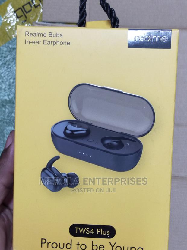 Realme Buds in Ear Headphones - thumbnail 3