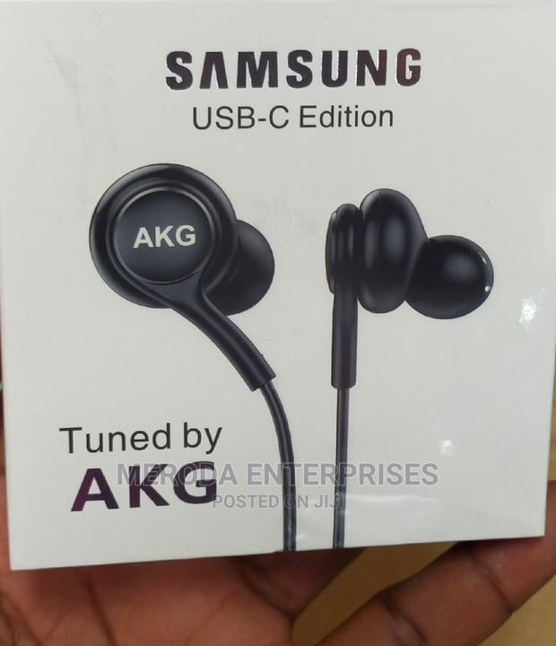 Usb C Akg Earphones - main view