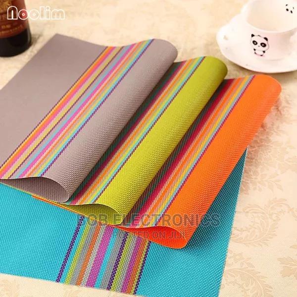 6 Pcs Multicolored Pvc Dining Table Mats - thumbnail 2