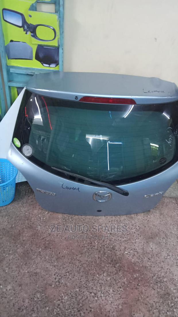 Mazda Demio Tail Gate