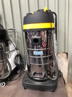 100l Commercial Vacuum Cleaner