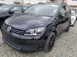 Volkswagen Touran 2014 Black