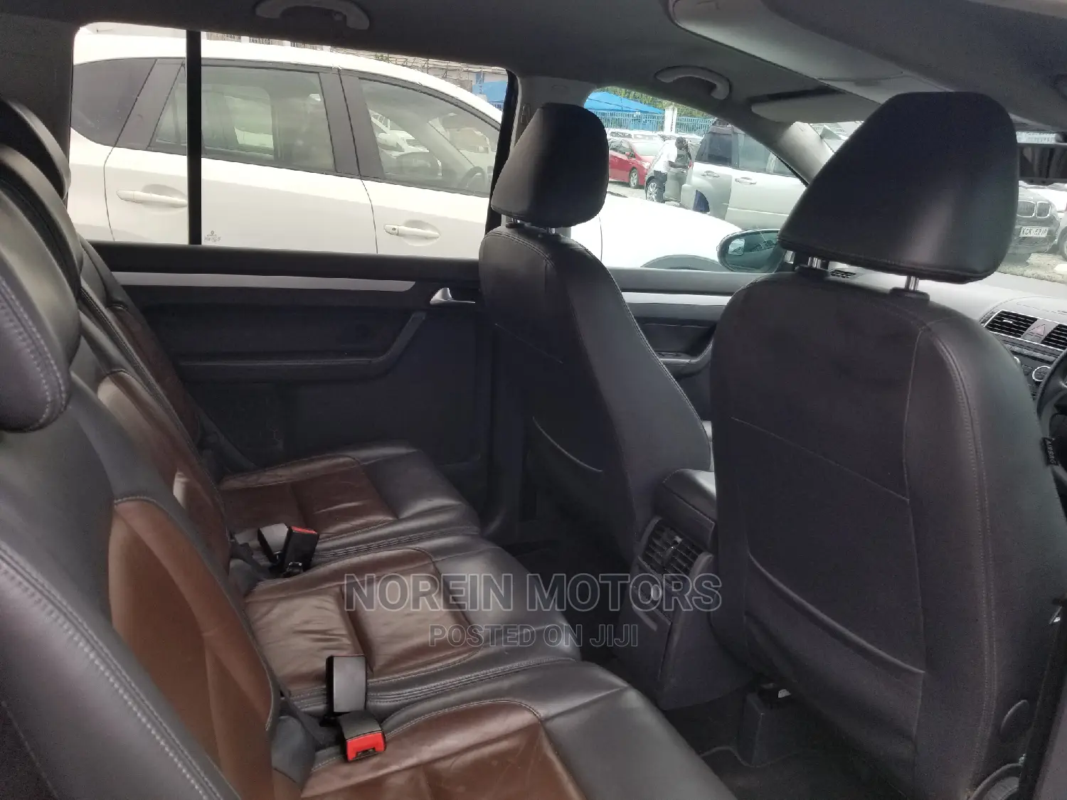 Volkswagen Touran 2014 Black