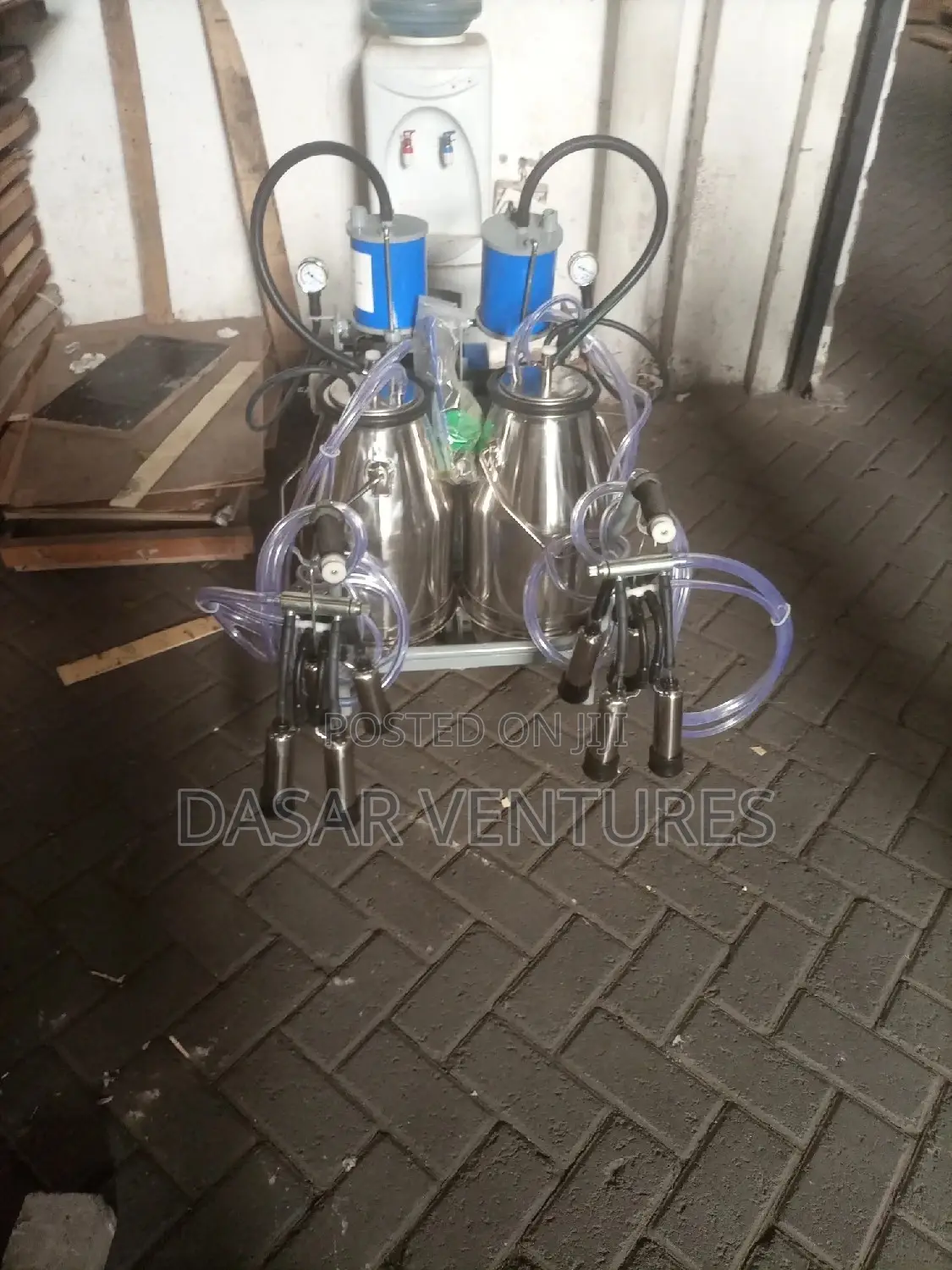 Aico Double Cow Milking Machine Very Safe