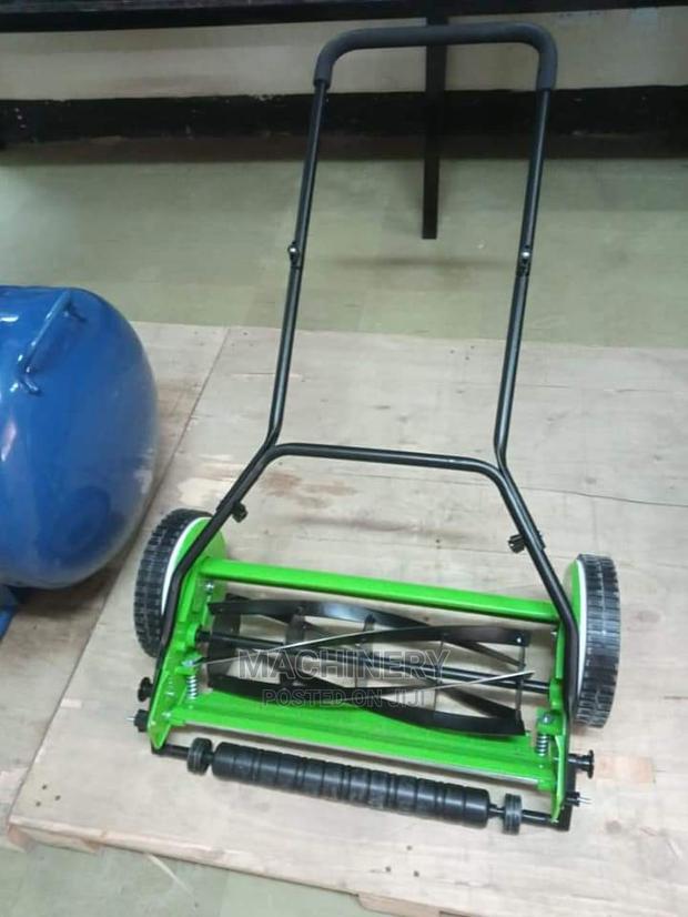 16" Manual Lawn Mower - main view