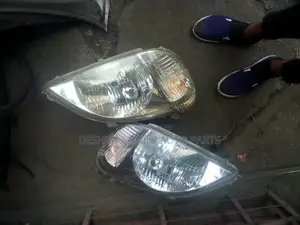 Nadia Headlight