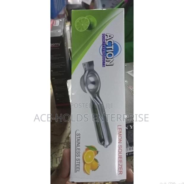 Stainless Steel Lemon Squizzer. - main view