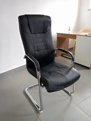 Exclusive Waiting Seat