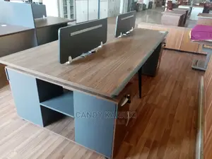 Modern 4 Way Workstation