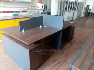 Partitioned 4 Way Workstation