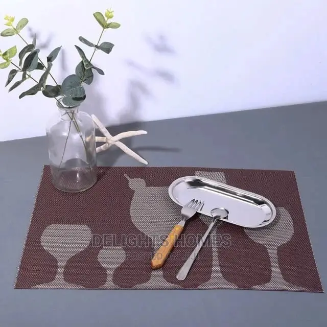*Quality Plastic Waterproof Placemats 6pcs