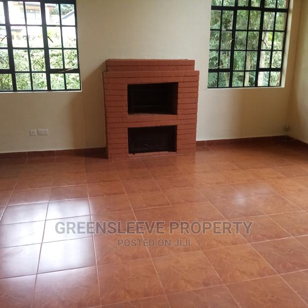 4bdrm Townhouse in Hardy for Rent - thumbnail 2