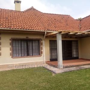 4bdrm Bungalow in Hardy for Rent - thumbnail 2