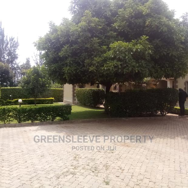 4bdrm Bungalow in Hardy for Rent - thumbnail 19