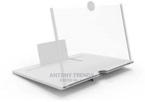 2021! 3D Cellphone Screen Magnifier - main view