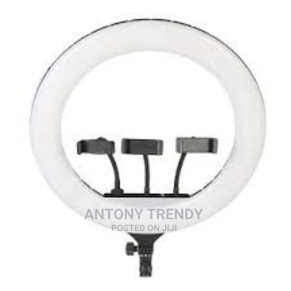 RL18 LED Ring Light With Phone Holder and 1.8M Tripod St - main view