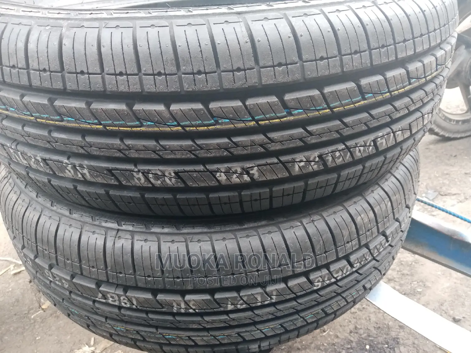 235/60r18 Kumho Tyre Made in Korea (Colus Kl 21)