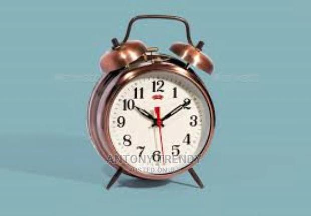 Cheap Analog Vintage Alarm Clock