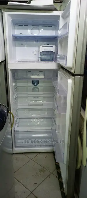 Twin Cooling Samsung Fridge