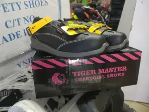 Safety Shoes- Sporty Type