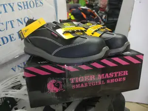 Safety Shoes- Sporty Type