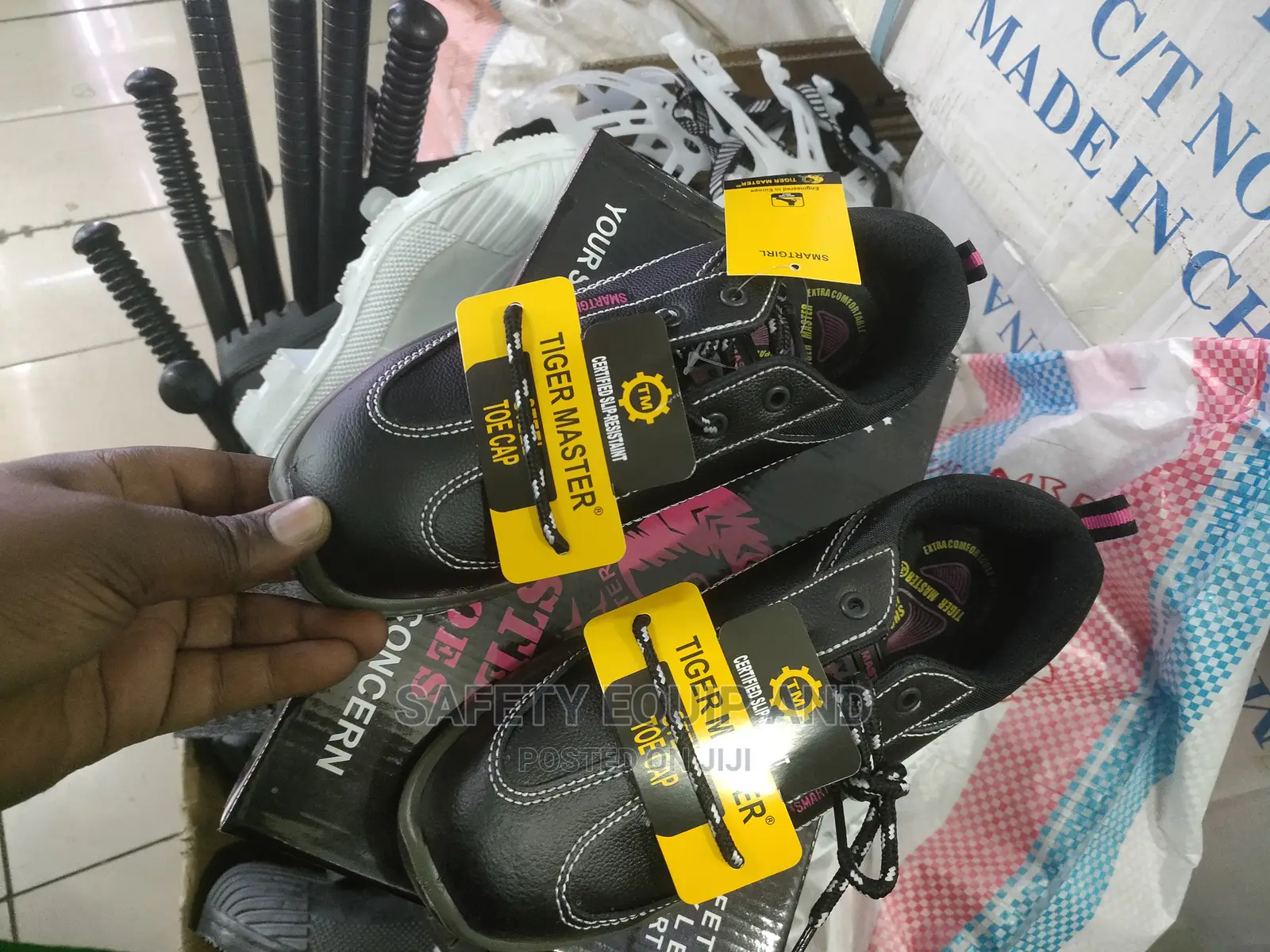 Safety Shoes- Sporty Type