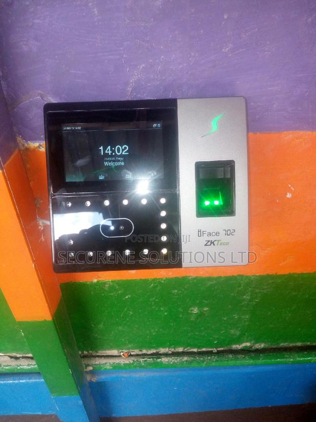 I Face 302 - thumbnail 2