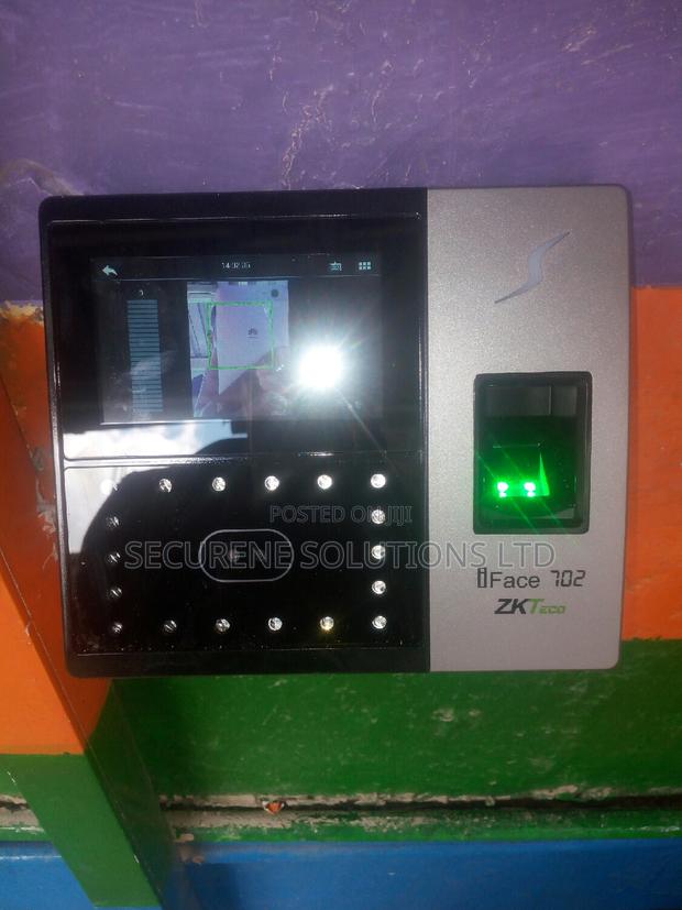 I Face 302 - thumbnail 3