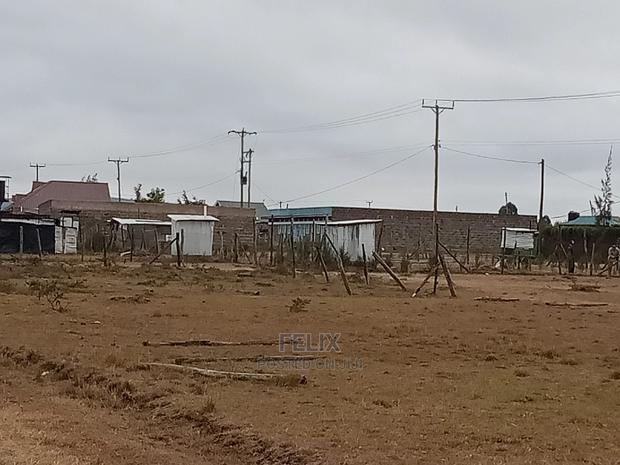 Chaka,Baraka Plots - main view