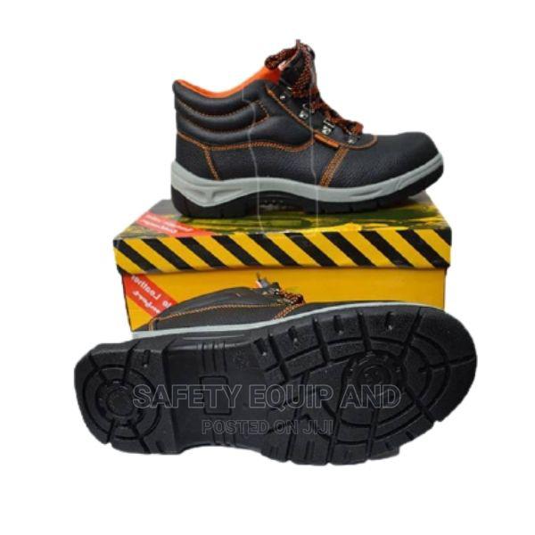 Safety Boots/ Safety Shoes/ Safety Footwear - main view