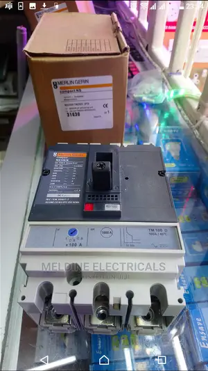 100A McCb Merin and Gerin