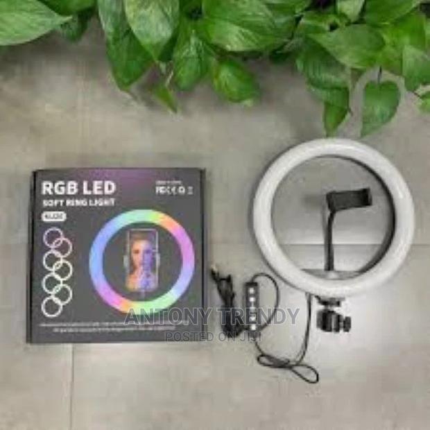 Beauty 13 Inch Photographic Selfie LED Ring Light With Tripo
