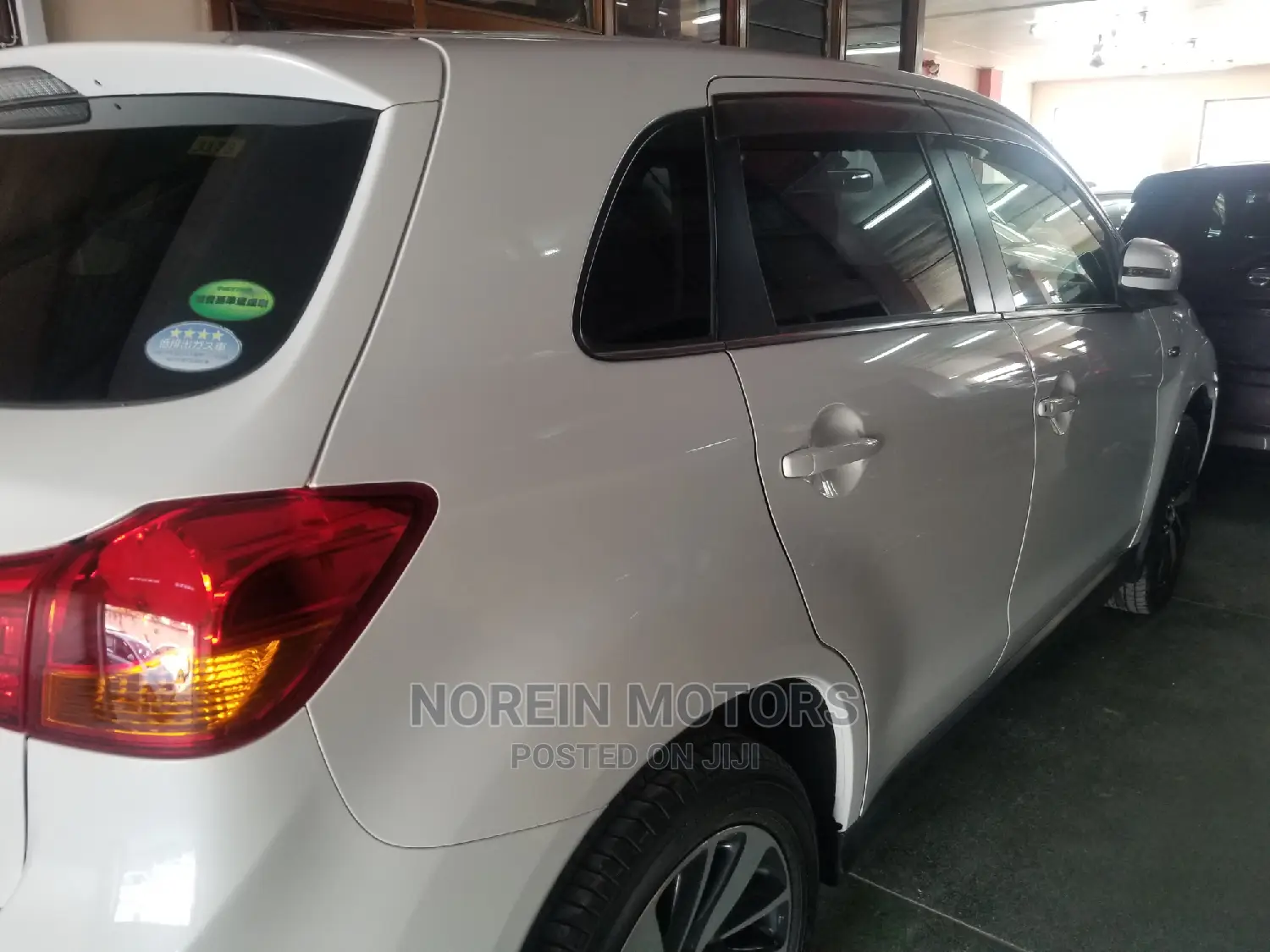 Mitsubishi RVR 2016 White