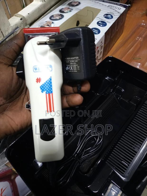 Werhl Cordless Shaver - thumbnail 3