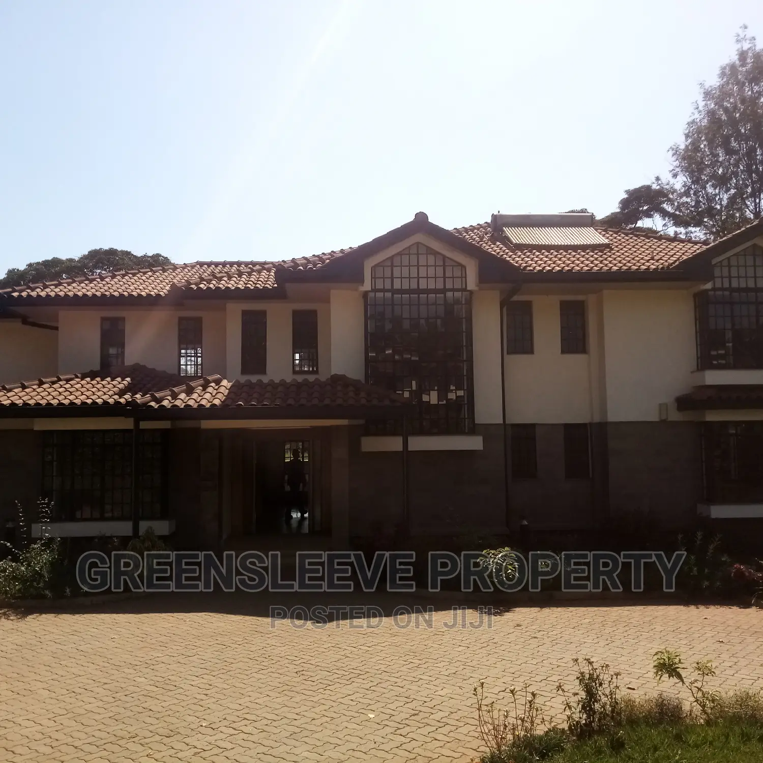 4bdrm Townhouse / Terrace in Hardy for rent