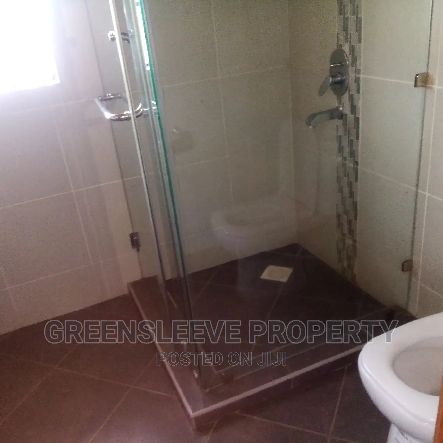 4bdrm Townhouse / Terrace in Hardy for rent