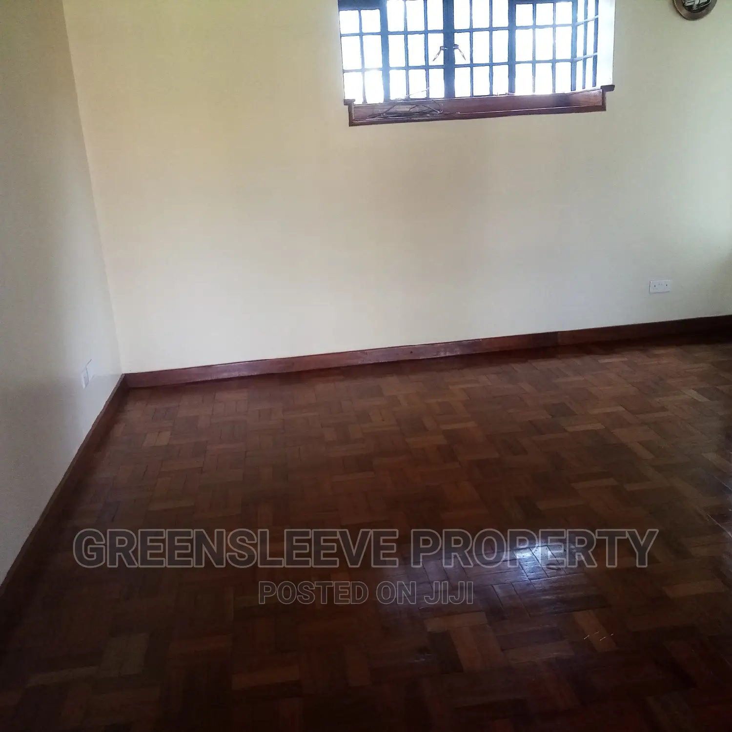 4bdrm Townhouse / Terrace in Hardy for rent