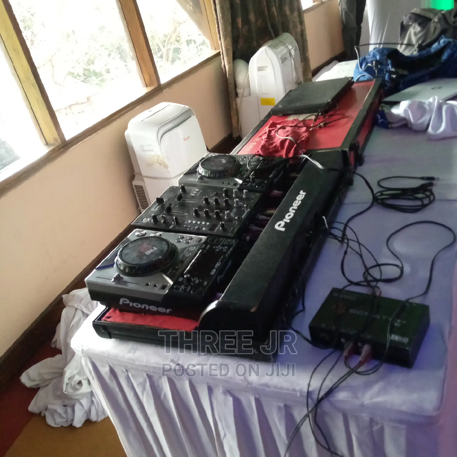 For Small Large Events We Offer PA System Hire Any Event