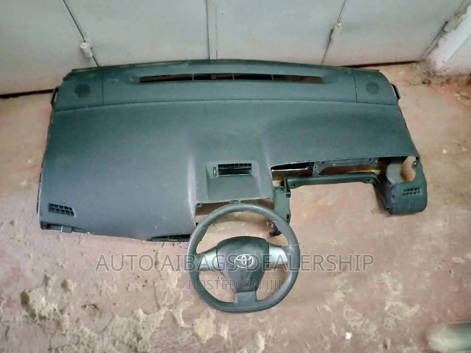 Dashboard and It's Stearing Wheel Wish Model 2010-2014