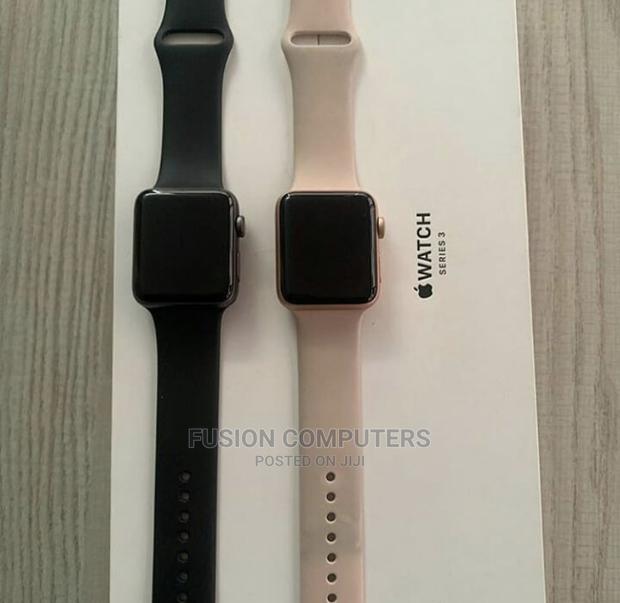 Apple Watch Series 3 42mm - thumbnail 3