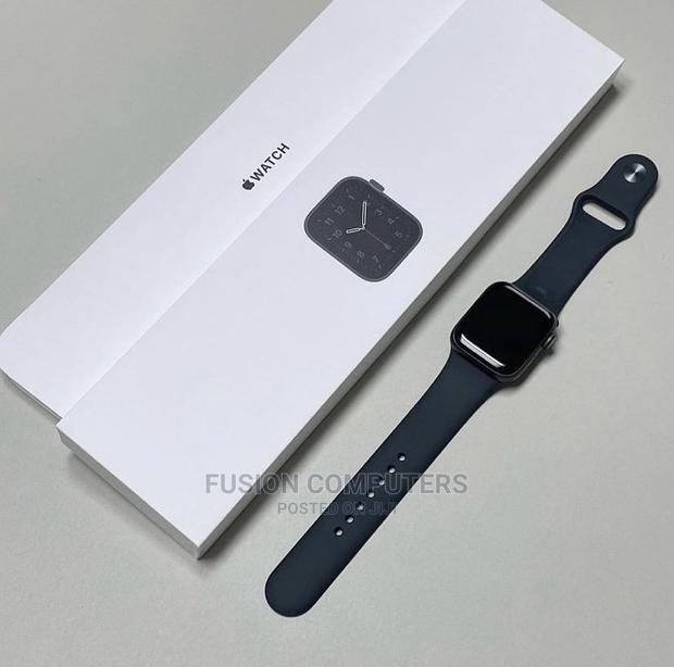 Apple Watch Series 6 44mm - main view