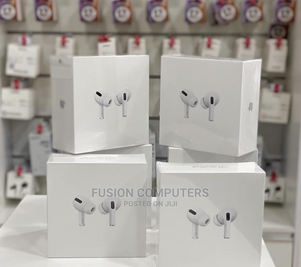 Apple Airpods Pro - main view