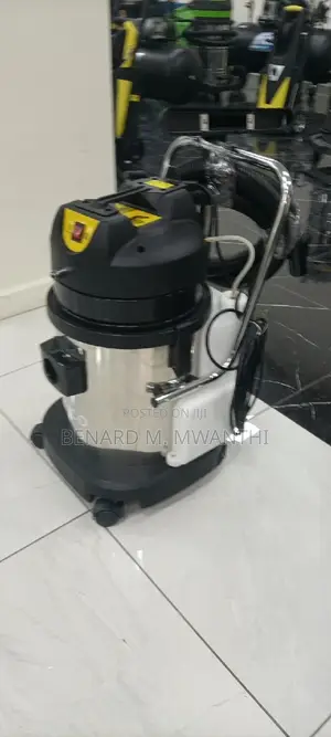 Carpet Cleaner-Wet Dry