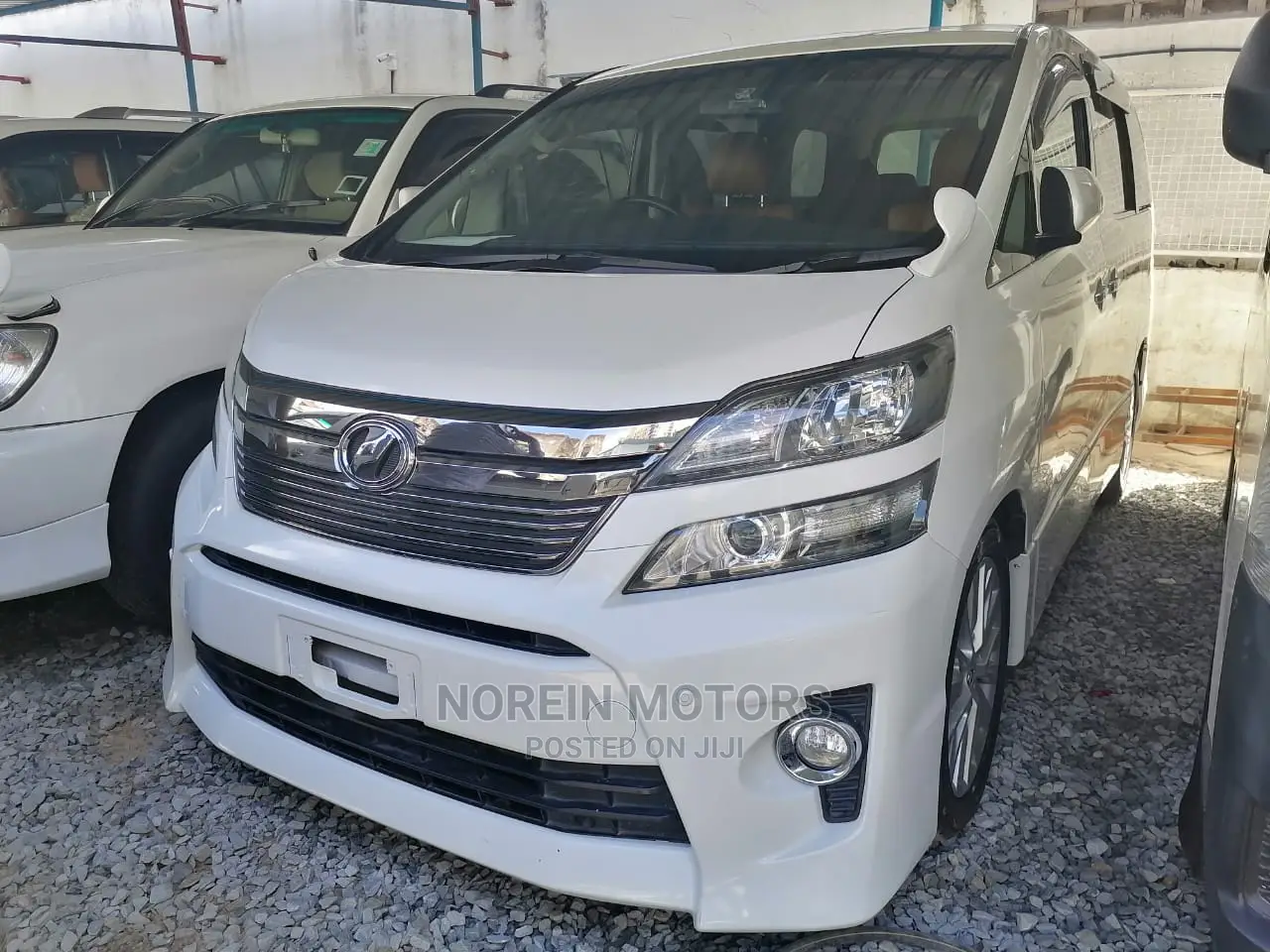 Toyota Vellfire 2013 Pearl
