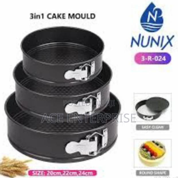 Nunix 3 in 1 Baking Tins - main view