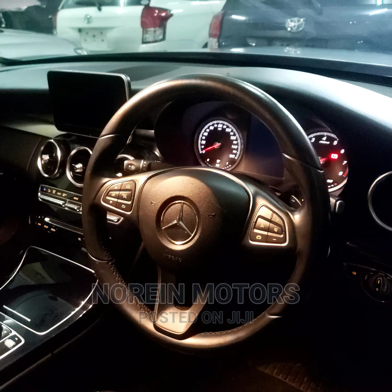 Mercedes-Benz C200 2015 Silver