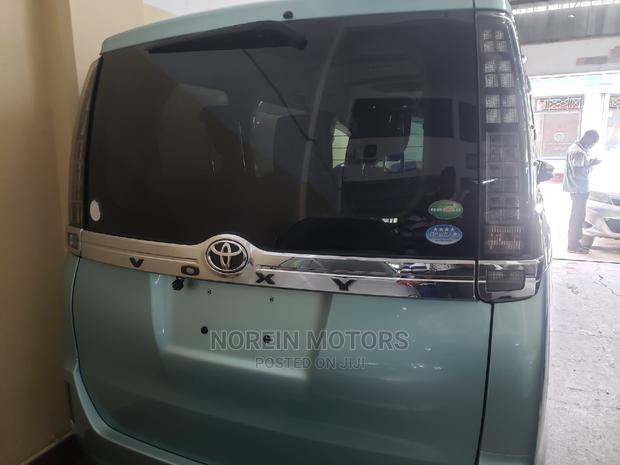 Toyota Voxy 2015 Blue - thumbnail 6